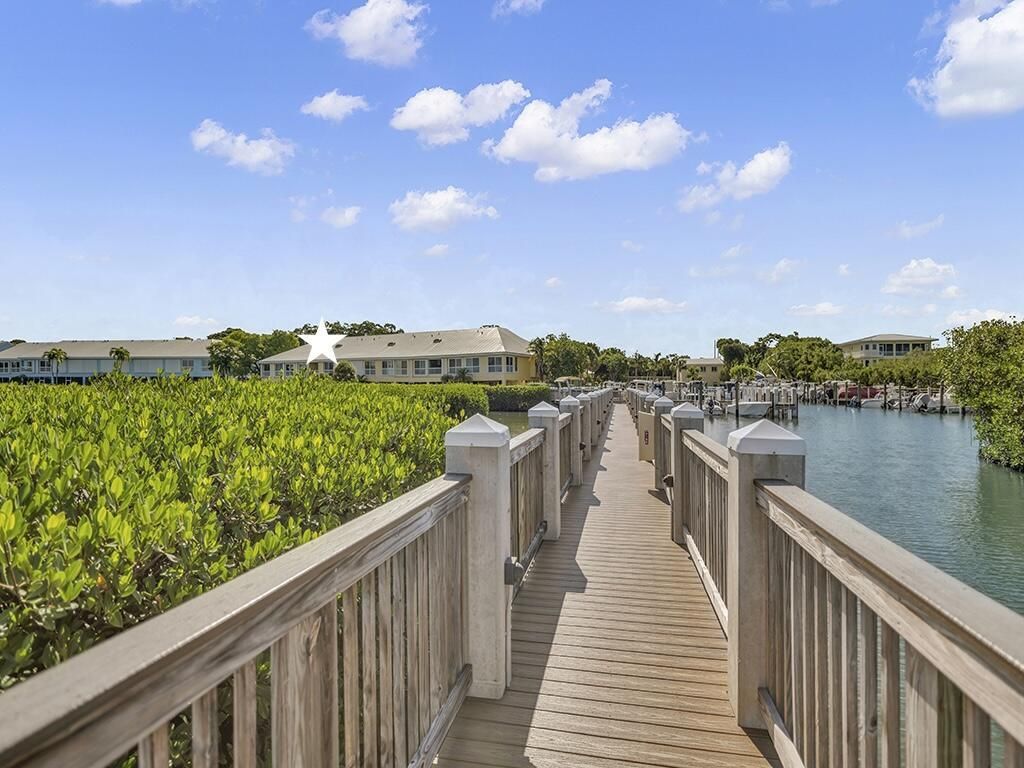 9812 Leeward Avenue, Unit 30' Boat S, Key Largo, FL 33037 Photo