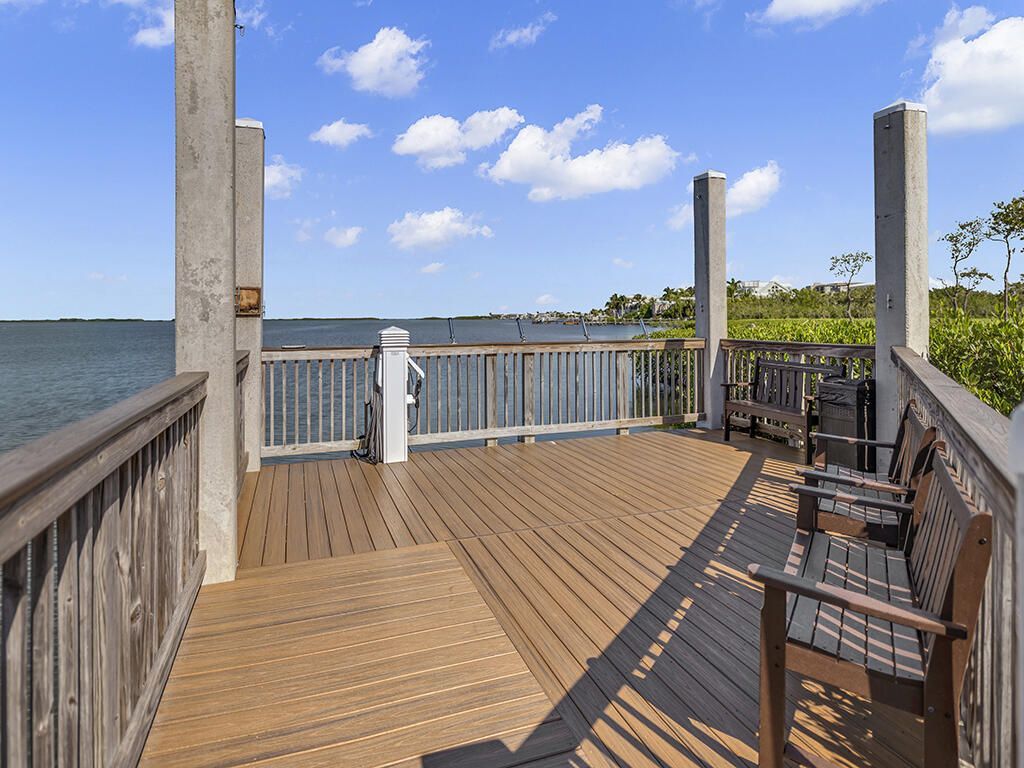 9812 Leeward Avenue, Unit 30' Boat S, Key Largo, FL 33037 Photo