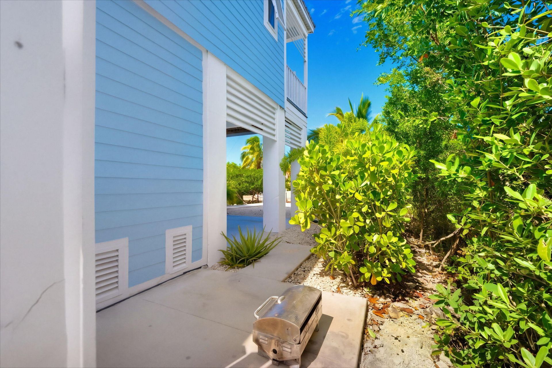 27307 Martinique Lane, Ramrod, FL 33042 Photo