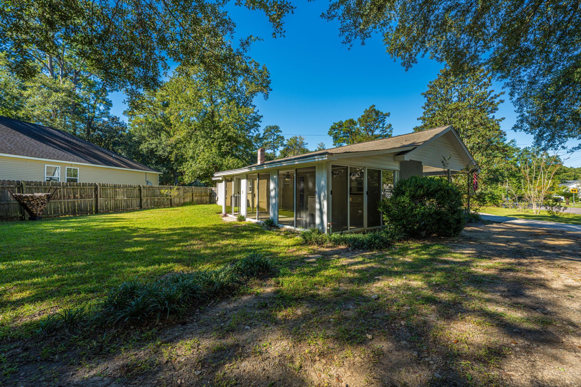 118 Mary Street Photo 28