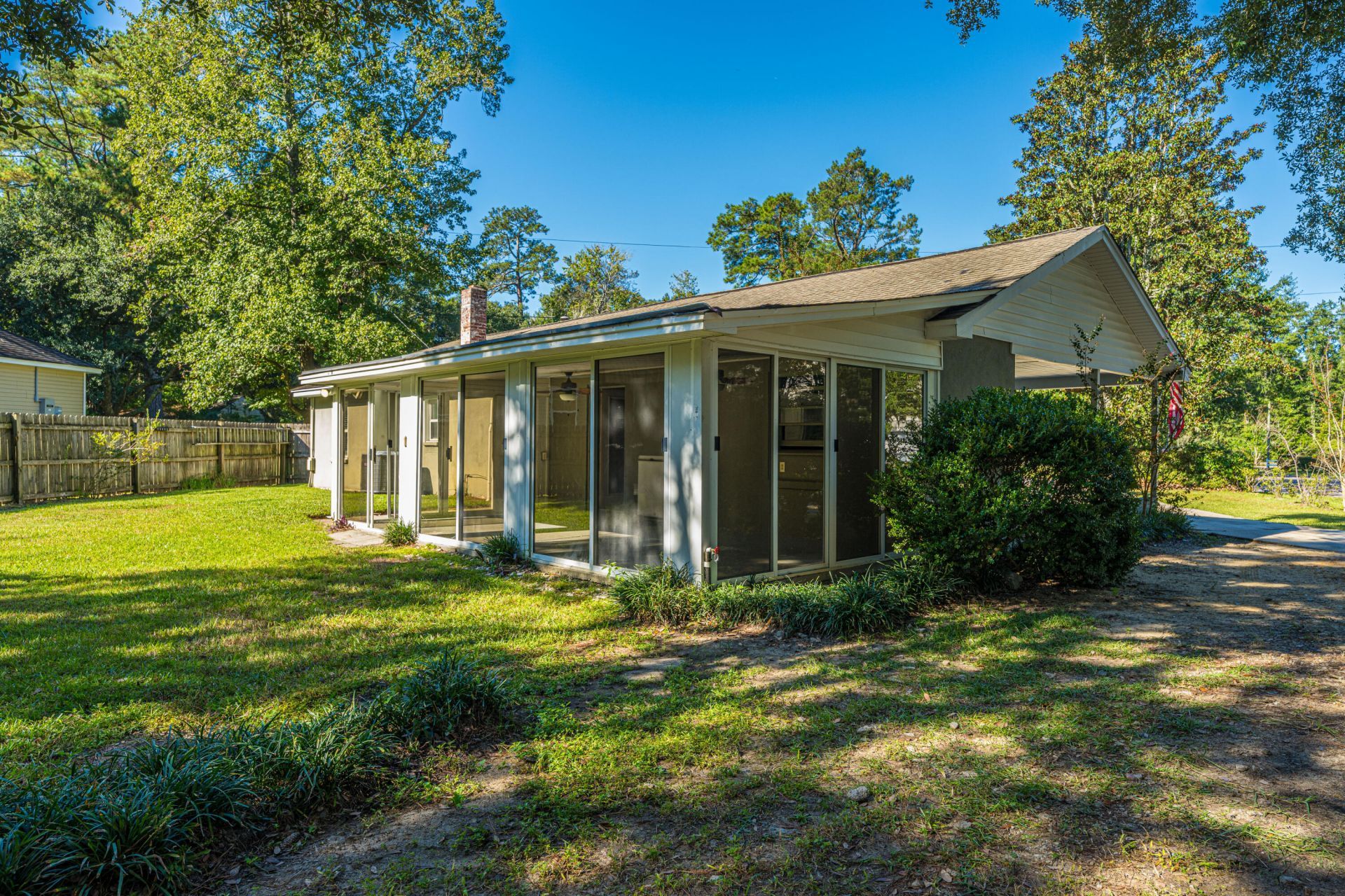 118 Mary Street Photo 32