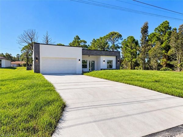 2905 43rd ST W, LEHIGH ACRES, FL 33971