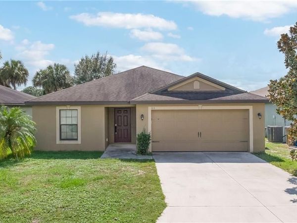 313 Shadow Lakes DR , LEHIGH ACRES, FL 33974