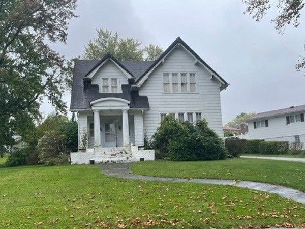 200 Bryden Road , Steubenville, OH 43953