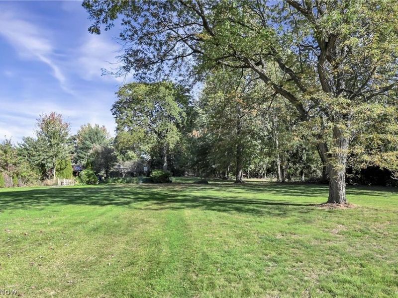 4701 Dover Center Road, North Olmsted, OH 44070 Photo 6