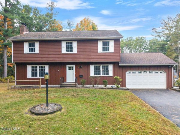 89 Willow Street, Guilderland, NY 12084