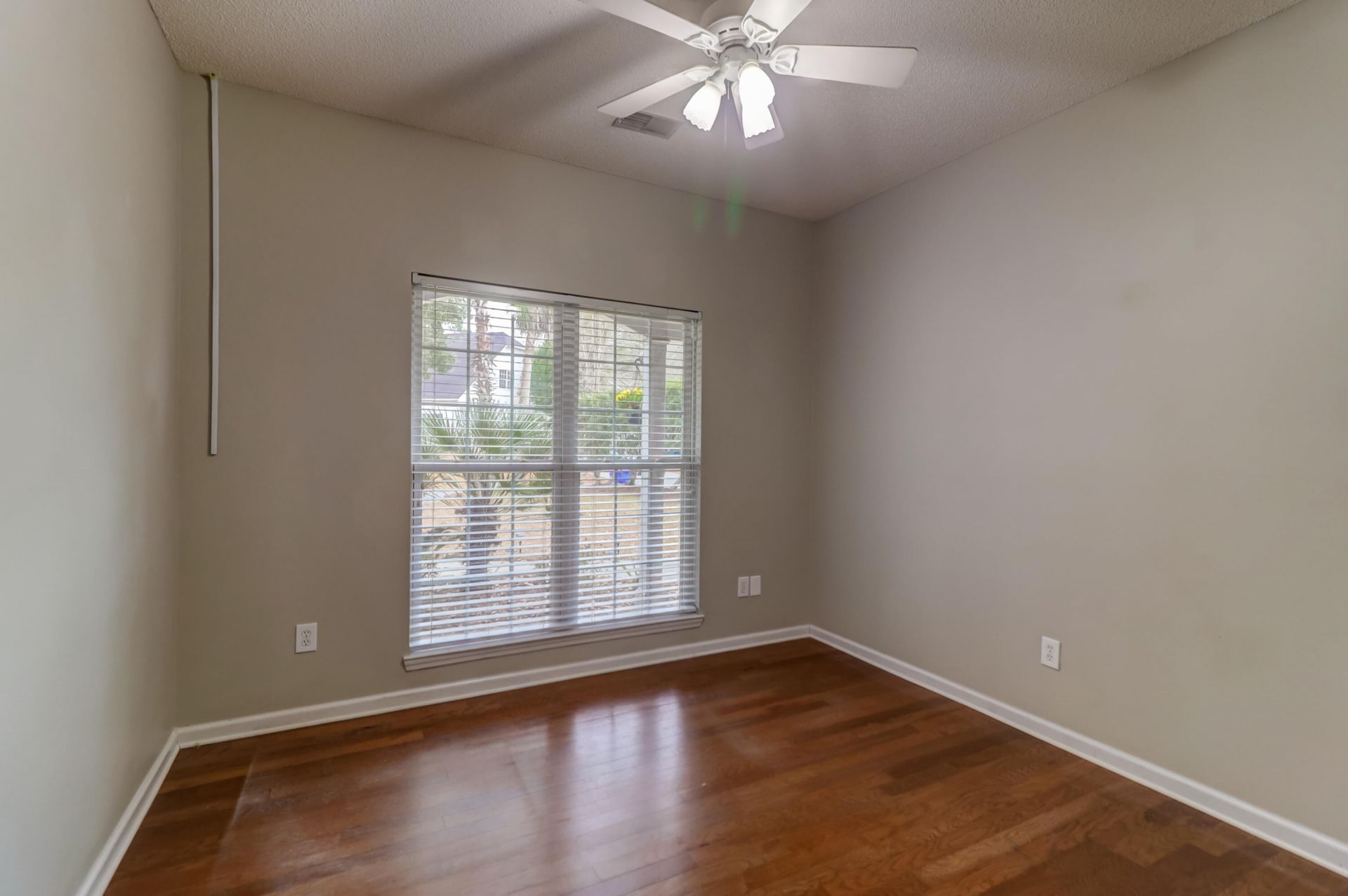 7896 Sabalridge Drive Photo 19