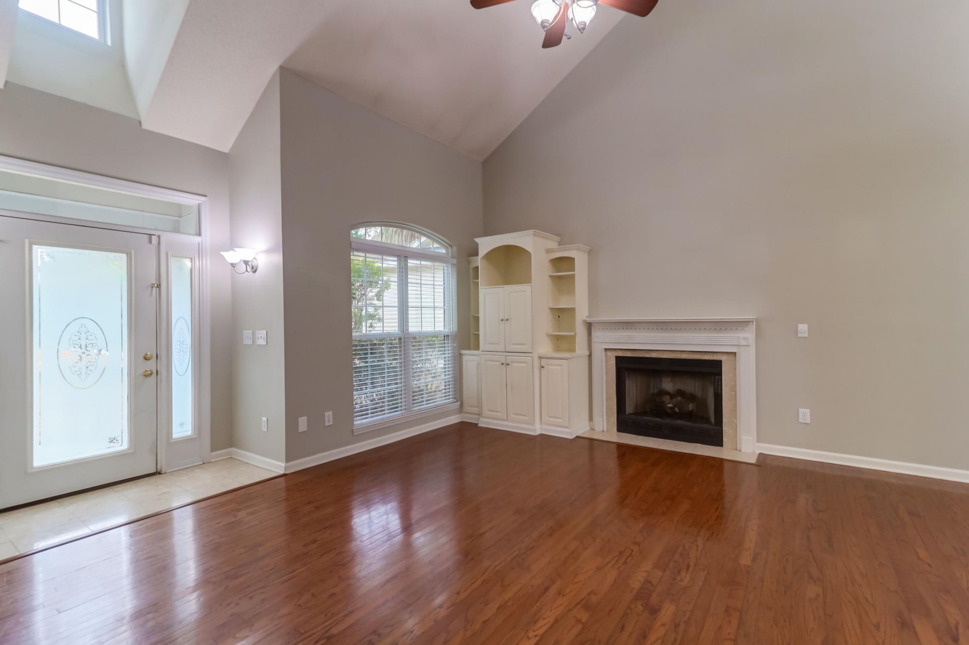 7896 Sabalridge Drive Photo 9