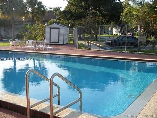 6061 Shakerwood Cir, Unit 202, Tamarac, FL 33319 Photo