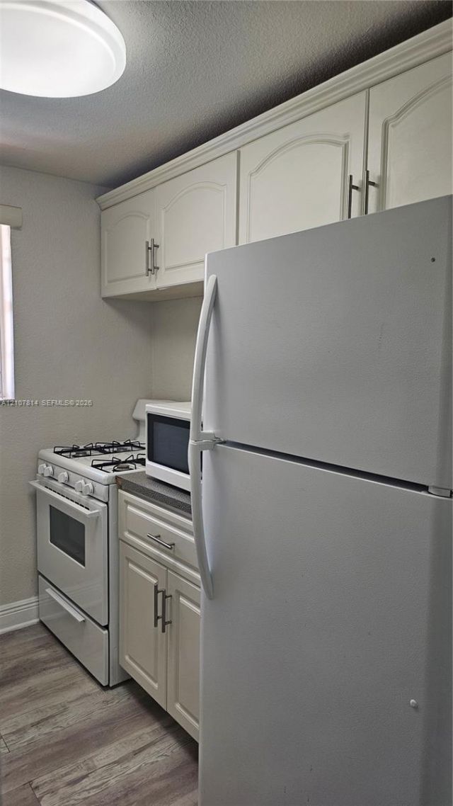 3800 SW 102nd Ave , Unit 221, Miami, FL 33165 Photo