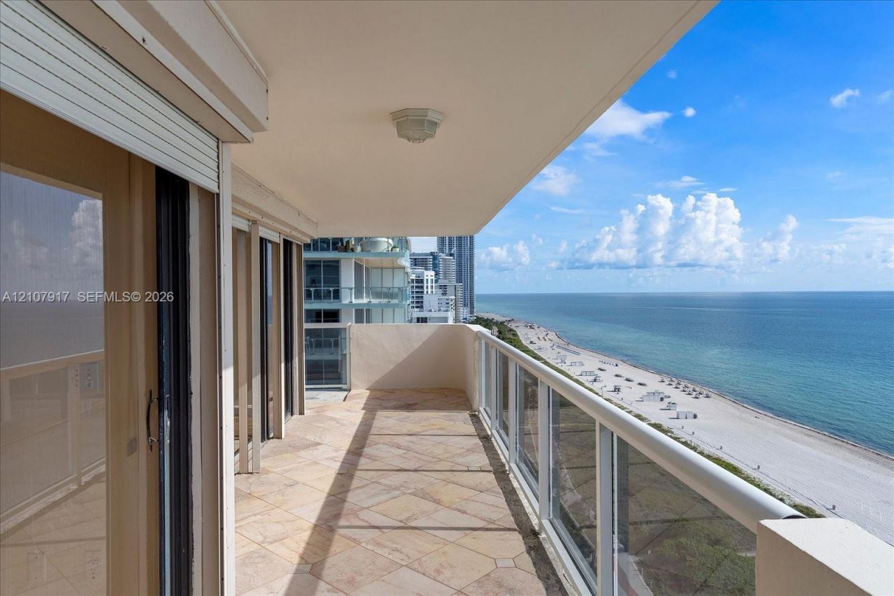 5757 Collins Ave, Unit 2106, Miami Beach, FL 33140 Photo