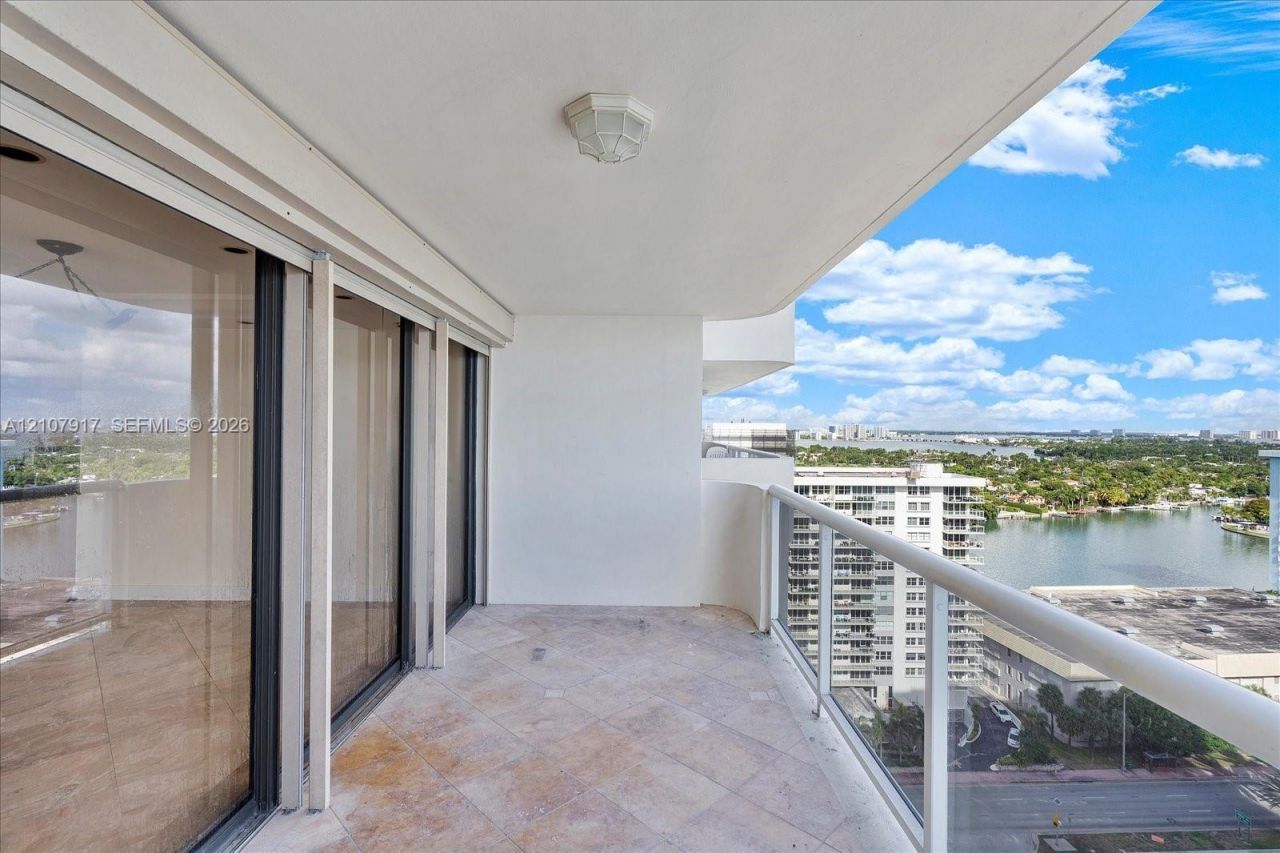 5757 Collins Ave, Unit 2106, Miami Beach, FL 33140 Photo
