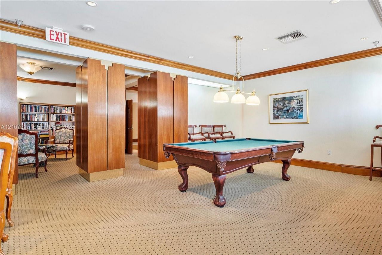 5757 Collins Ave, Unit 2106, Miami Beach, FL 33140 Photo