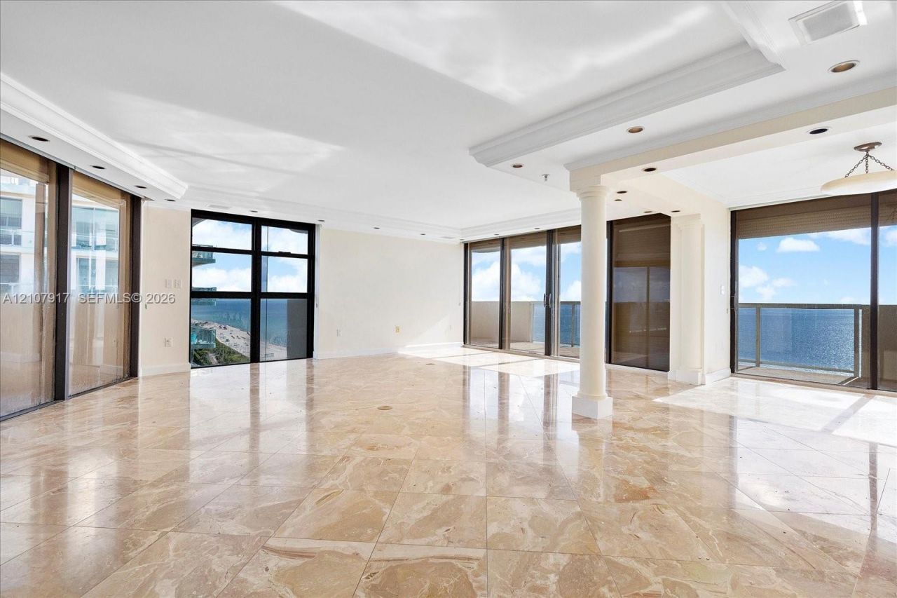 5757 Collins Ave, Unit 2106, Miami Beach, FL 33140 Photo