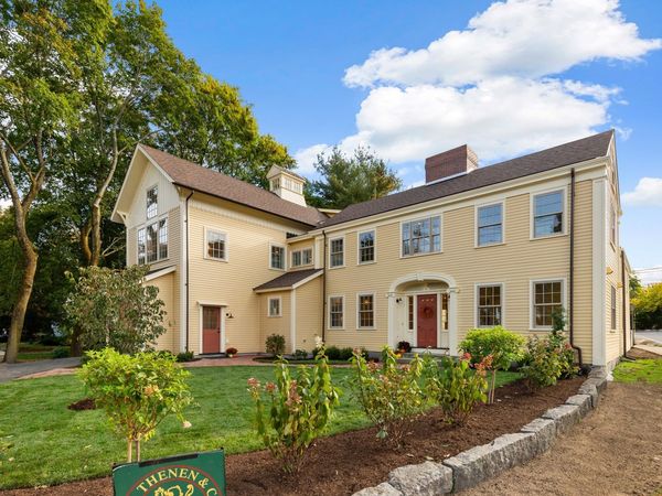 2 Pleasant St, Unit 2, Lexington, MA 02421
