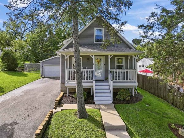 1206 Avery Avenue , Wheaton, IL 60187