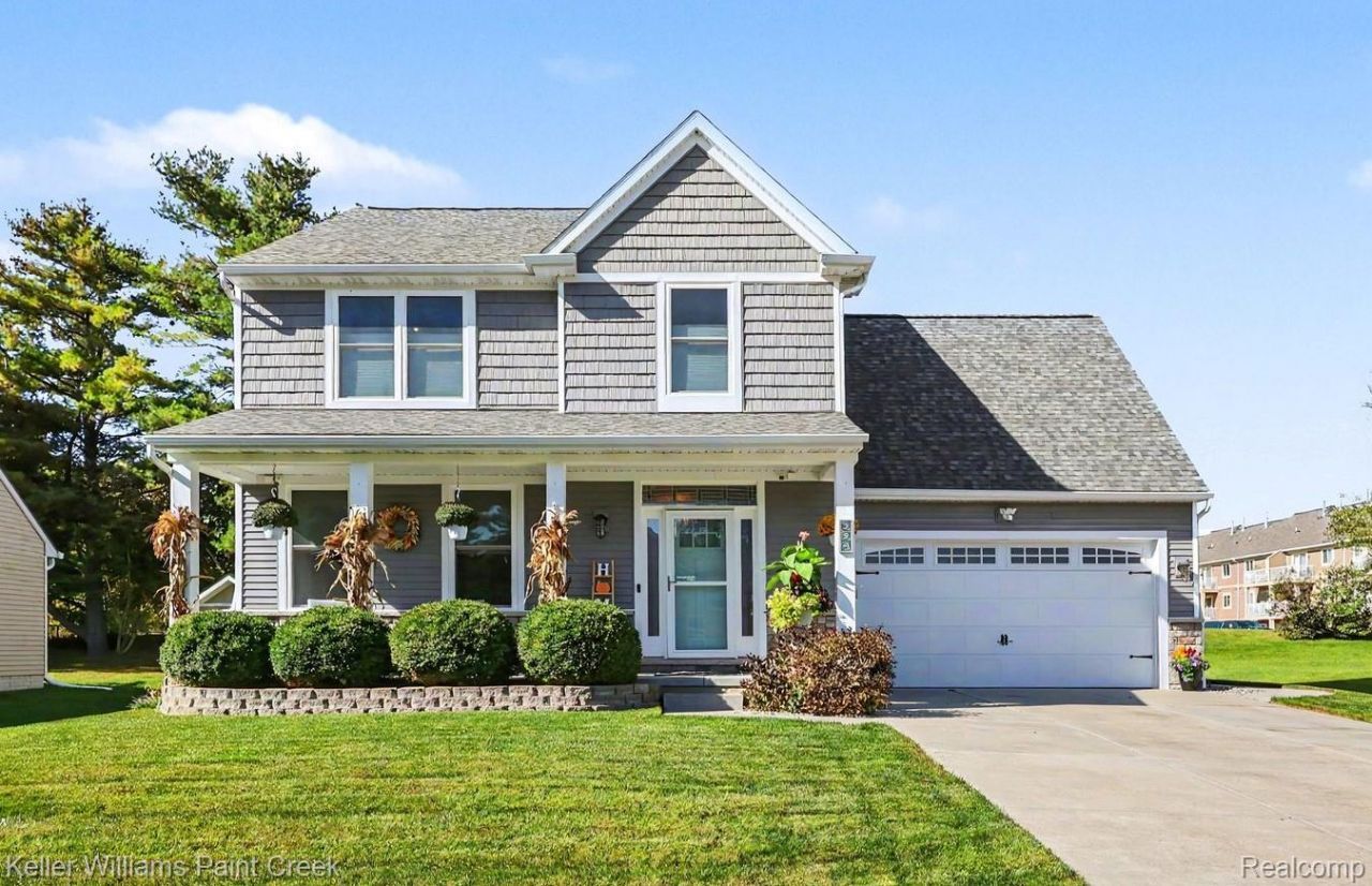 394 Newton Court, Lake Orion Village, Mi 48362 Main Photo