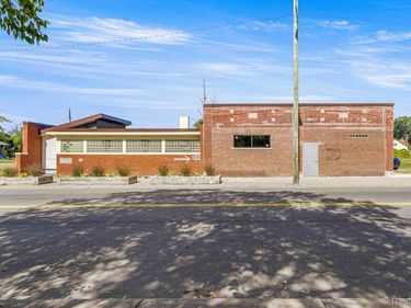 1021 E State Fair , Detroit, Mi 48203