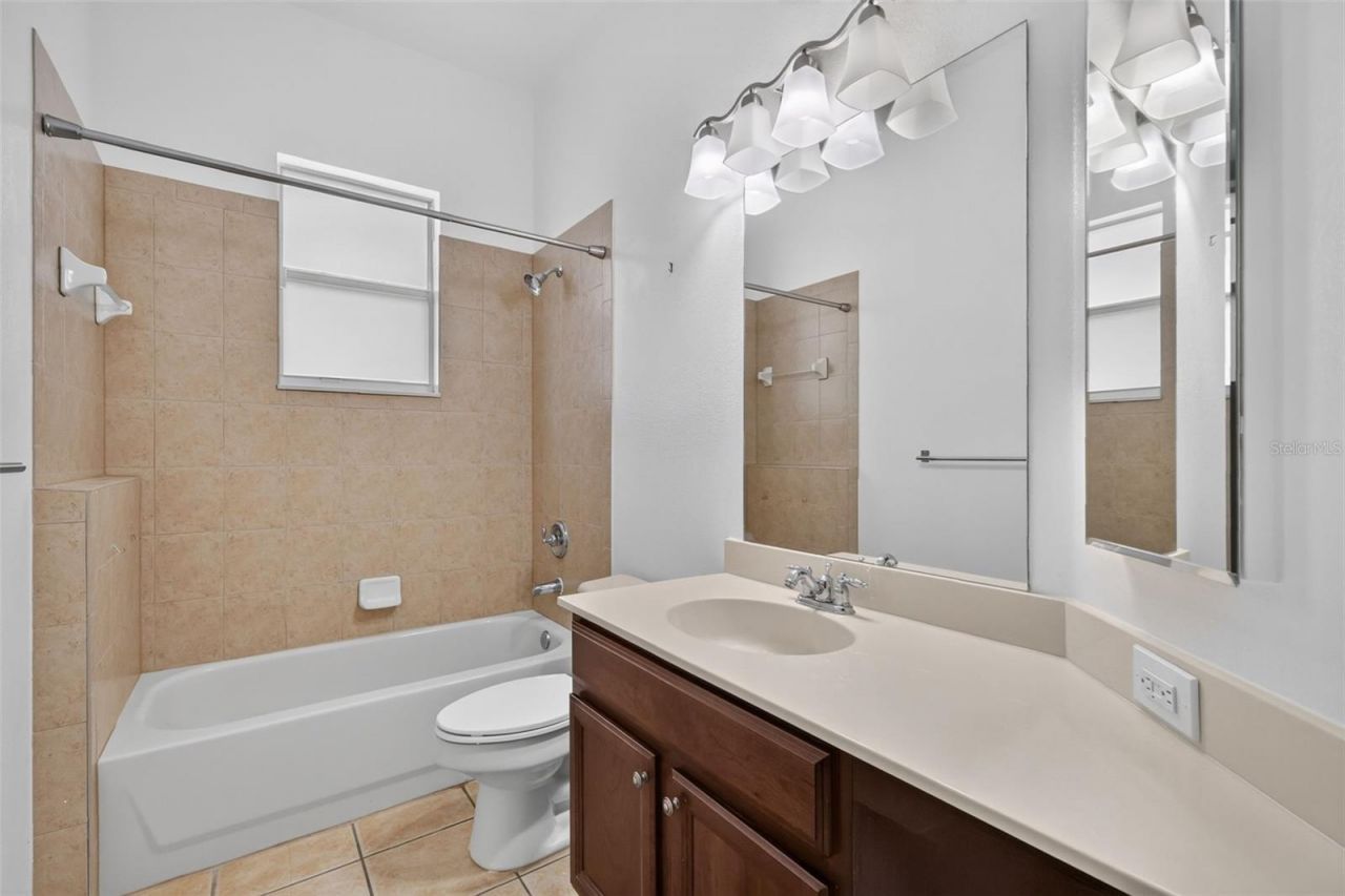 8484 Dover View Lane , Orlando, FL 32829 Photo