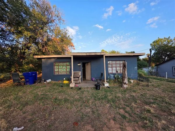 2900 N Shadynook Way, Midwest City, OK 73141