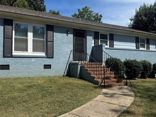 608 Peaceful Glen Road , Charlotte, NC 28273