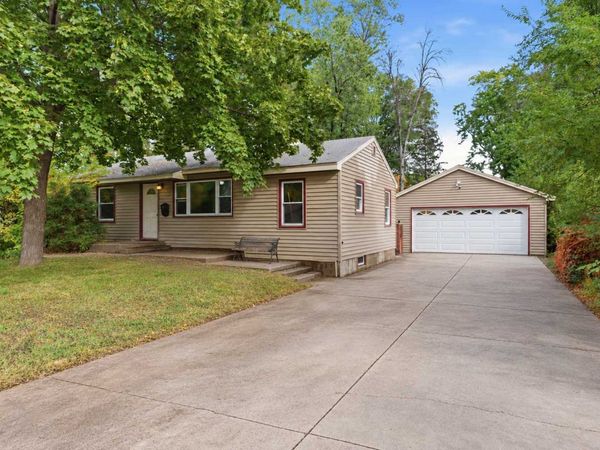 8207 3rd Avenue S, Bloomington, MN 55420