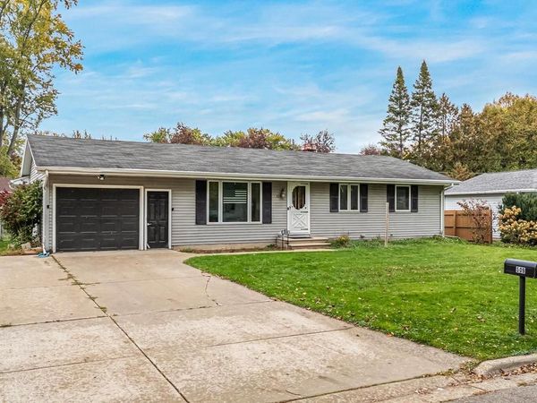 509 BLACKHAWK DRIVE, Green Bay, WI 54301