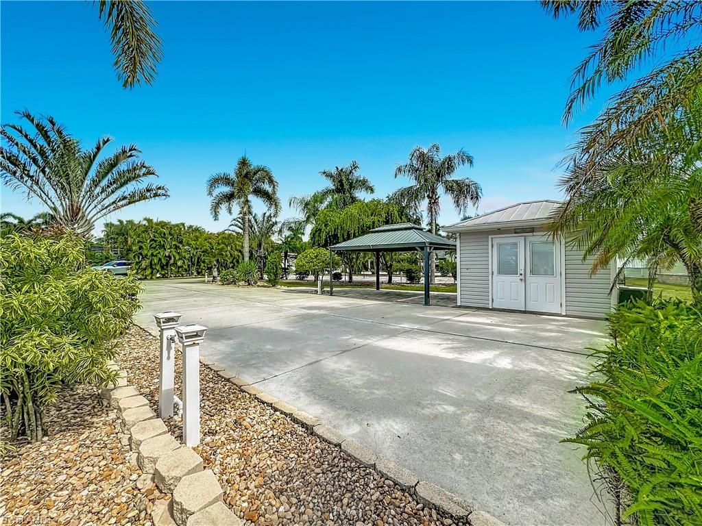 10421 Nightwood Dr. , Fort Myers, FL 33905 Photo