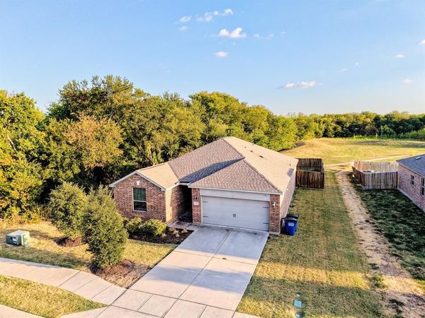 1401 Park Trails Boulevard , Princeton, TX 75407