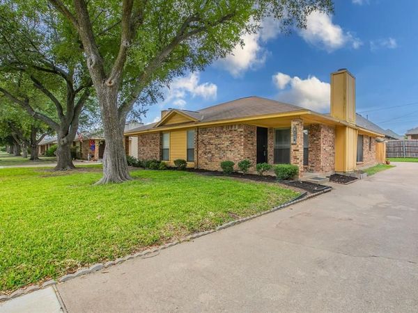 6847 Sierra Drive, North Richland Hills, TX 76180