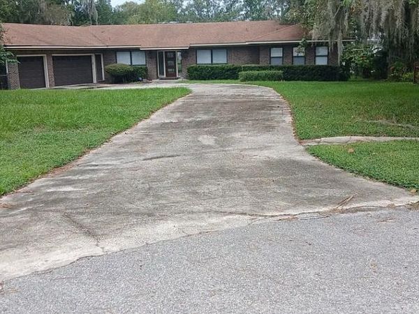 1704 Memory Lane, Jacksonville, FL 32210