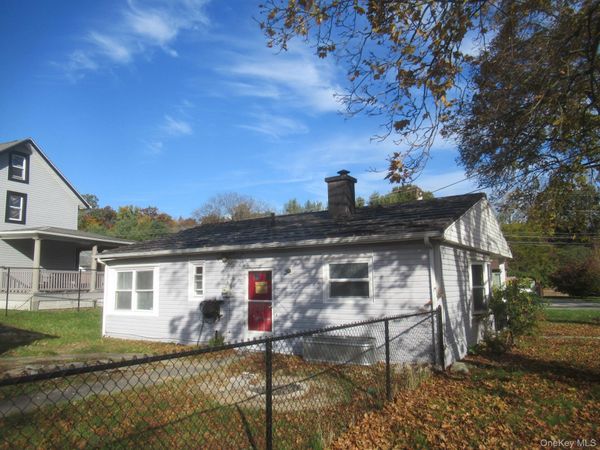 1 Hampton Place , Newburgh, NY 12550