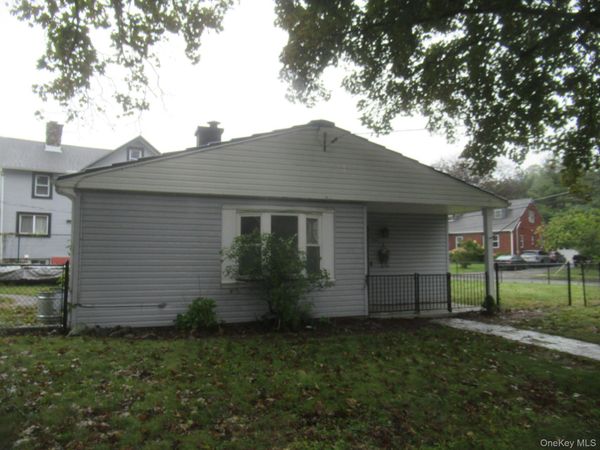 1 Hampton Place , Newburgh, NY 12550