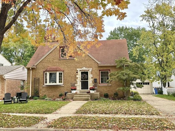 5116 N Berkeley BOULEVARD, Whitefish Bay, WI 53217