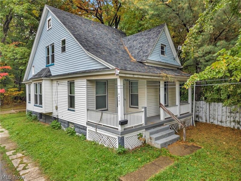 4201 W 39th Street, Cleveland, OH 44109 Photo 1
