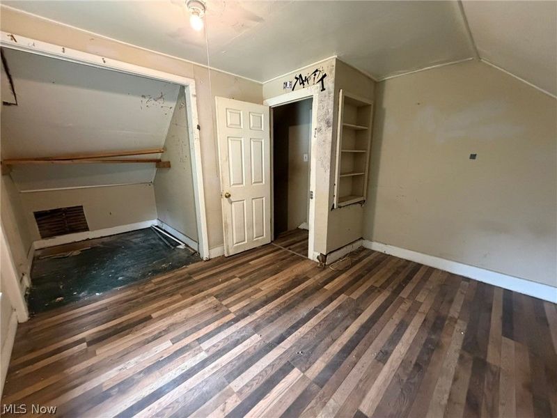 7107 Lawn Avenue, Cleveland, OH 44102 Photo 17