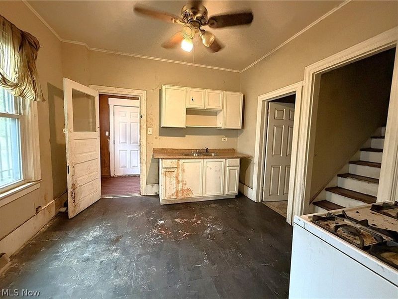 7107 Lawn Avenue, Cleveland, OH 44102 Photo 8