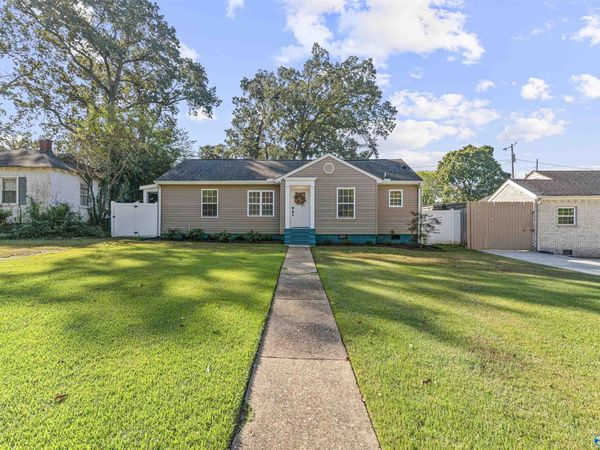 1813 Enolam Blvd SE, Decatur, AL 35601