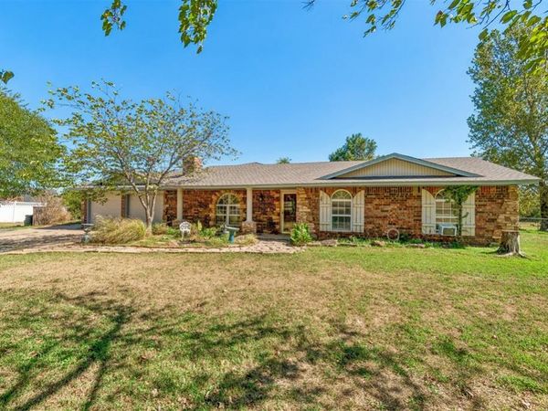 900 N Choctaw Road, Choctaw, OK 73020