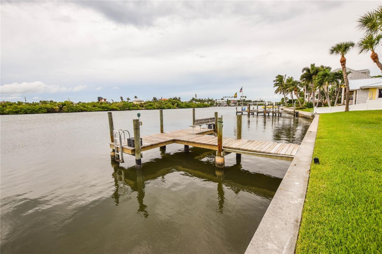 321 Bayshore Road, Nokomis, FL 34275 Photo