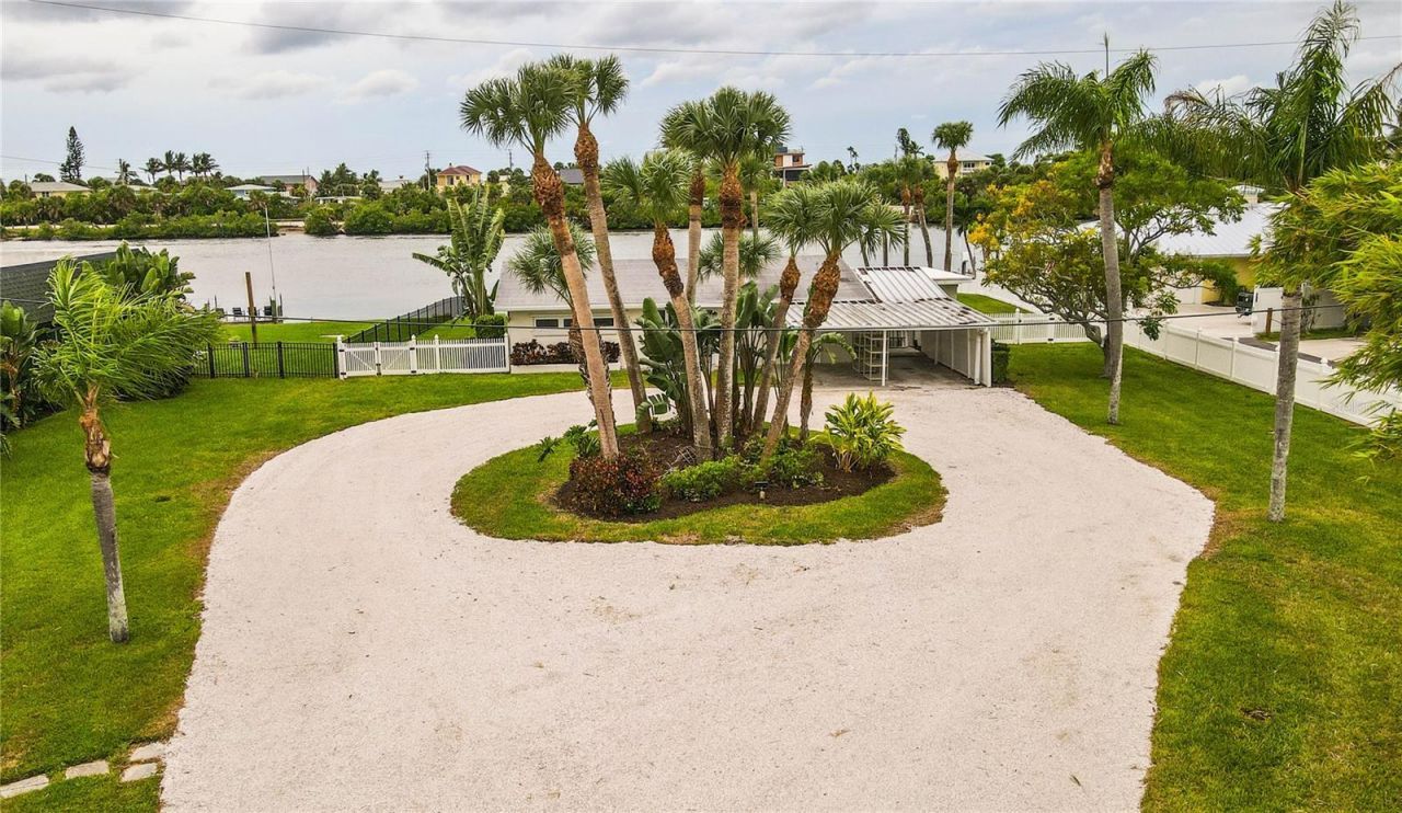 321 Bayshore Road, Nokomis, FL 34275 Photo