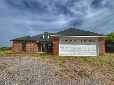 248683 E 1982, Devol, OK 73531