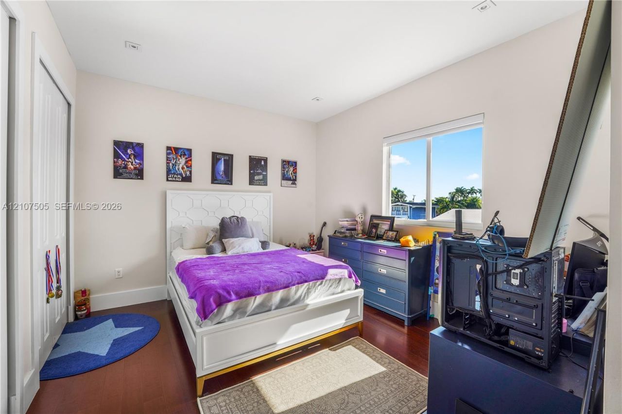 1932 NE 118th Rd , North Miami, FL 33181 Photo