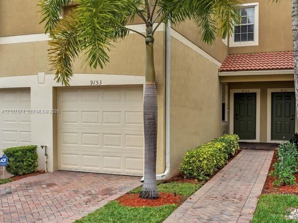9153 Whistable Walk , Tamarac, FL 33321