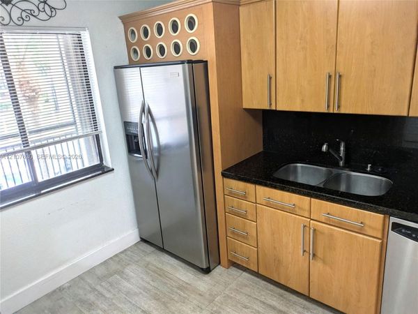 412 Lakeview Dr , Unit 203, Weston, FL 33326