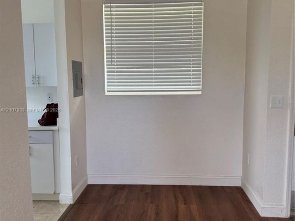 1525 NW 60th St, Unit 6-2, Miami, FL 33142