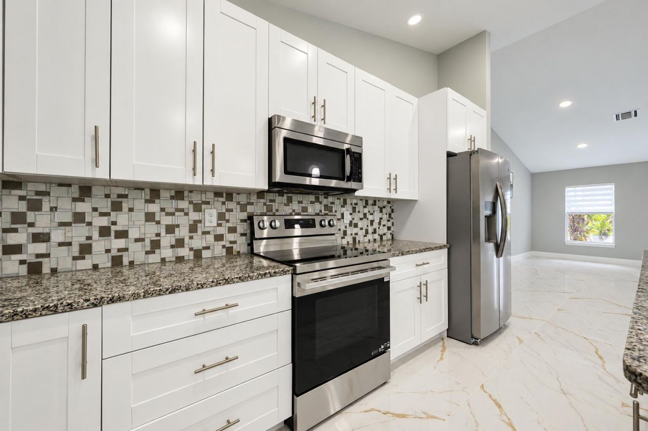 1749 SE Vesthaven Court, Port Saint Lucie, FL 34952 Photo