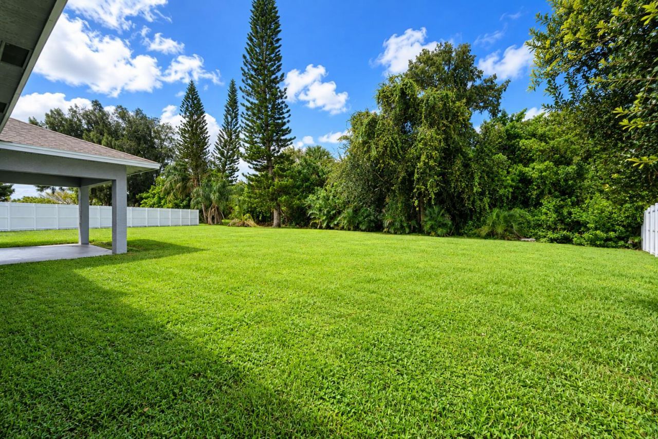 1749 SE Vesthaven Court, Port Saint Lucie, FL 34952 Photo