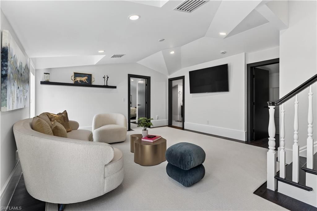 540 Ridge Dr , Naples, FL 34109 Photo