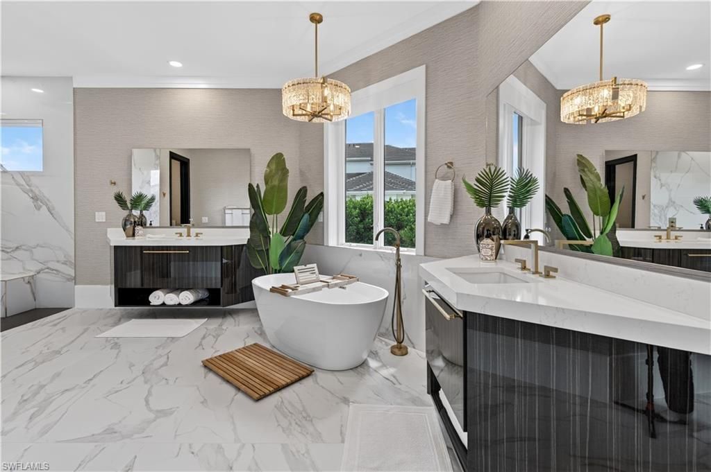540 Ridge Dr , Naples, FL 34109 Photo